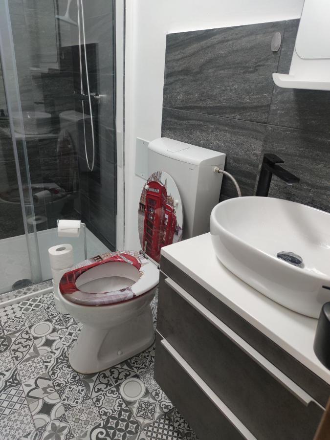 Appartement Apartman M&M'S à Karlovac Extérieur photo
